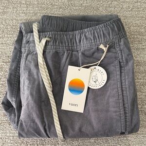 Vuori Optimist Pant | Charcoal Corduroy Joggers